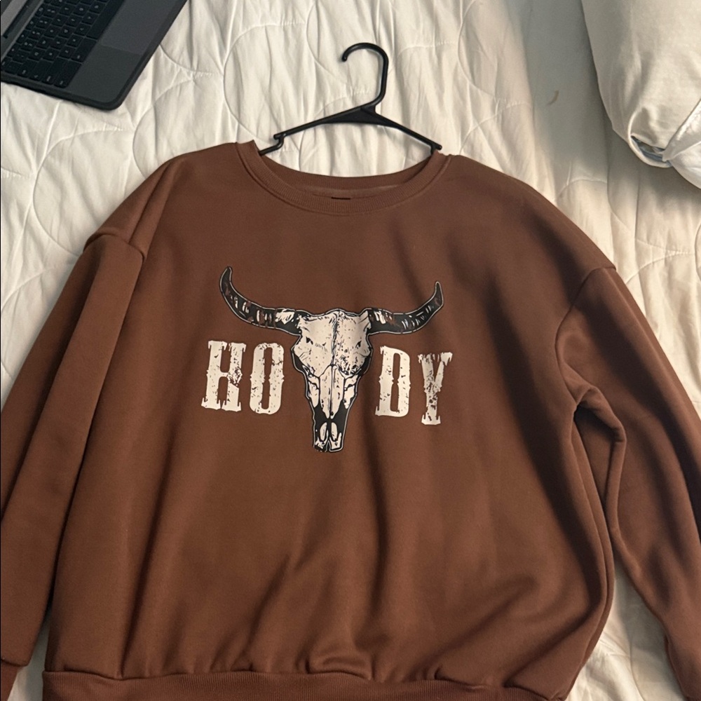 SHEIN Brown Curve HOWDY sweatshirt 
Never worn